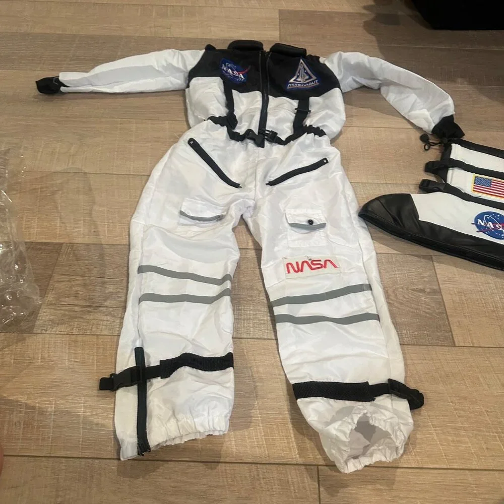NASA ASTRONAUT KIDS HALLOWEEN COSTUME AND BOOTS SMALL 4-6 YEARS